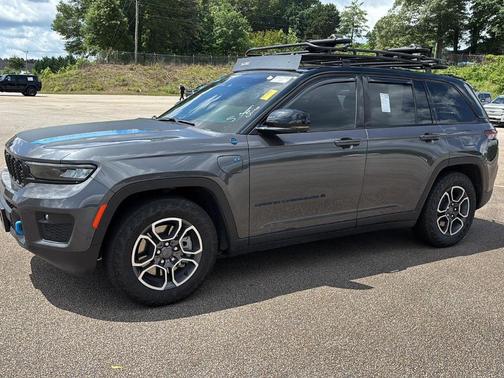 2023 Jeep Grand Cherokee 4xe Trailhawk