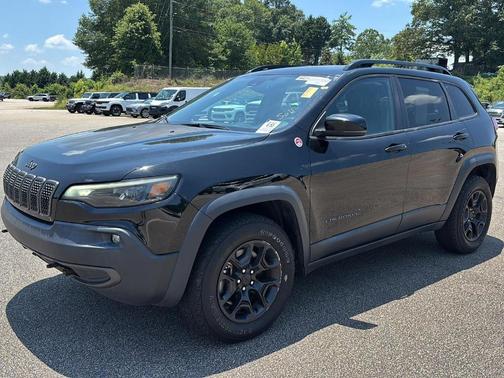 2022 Jeep Cherokee Trailhawk