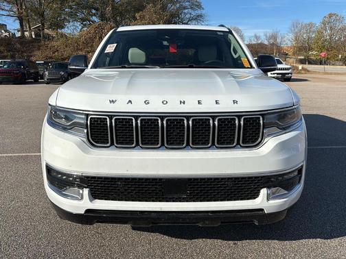 2024 Jeep Wagoneer Base