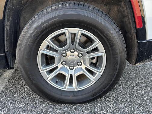 2024 Jeep Wagoneer Base