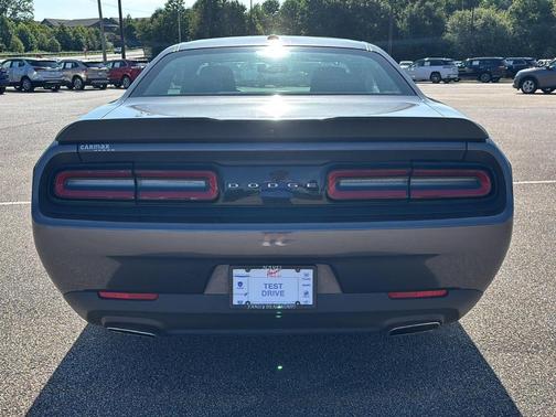 2017 Dodge Challenger SXT