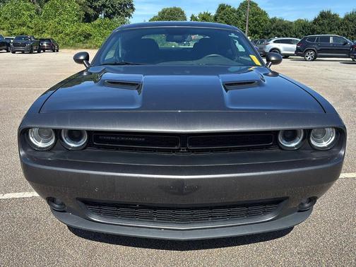 2017 Dodge Challenger SXT