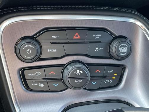 2017 Dodge Challenger SXT