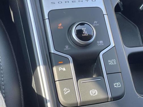 2024 Kia Sorento Hybrid EX