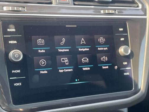2022 Volkswagen Tiguan 2.0T SEL R-Line