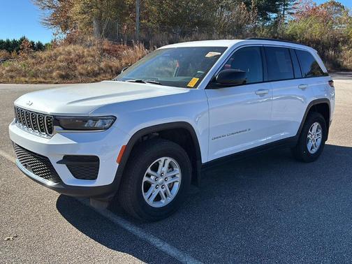 2024 Jeep Grand Cherokee Laredo