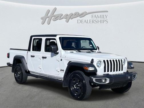2023 Jeep Gladiator Sport