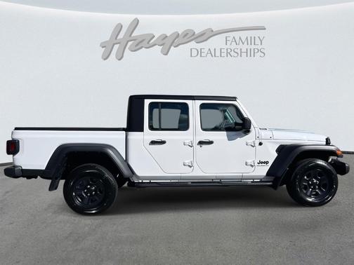 2023 Jeep Gladiator Sport