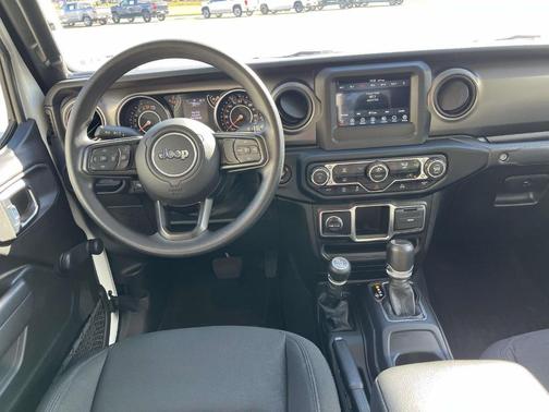 2023 Jeep Gladiator Sport