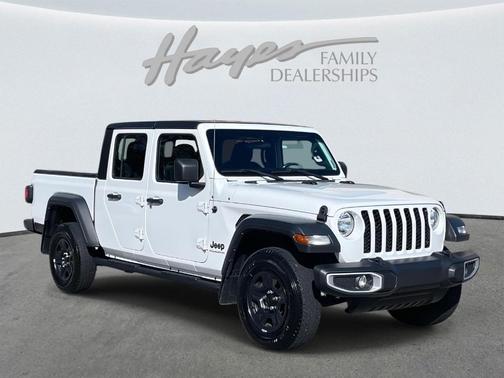 2023 Jeep Gladiator Sport