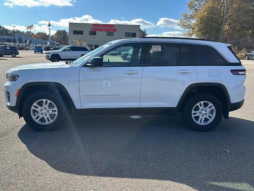 2024 Jeep Grand Cherokee Laredo