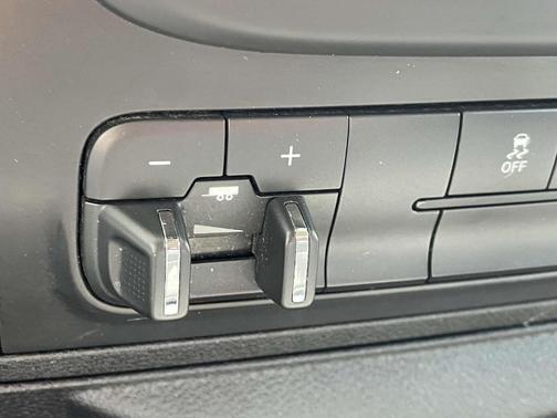 2017 RAM 2500 SLT