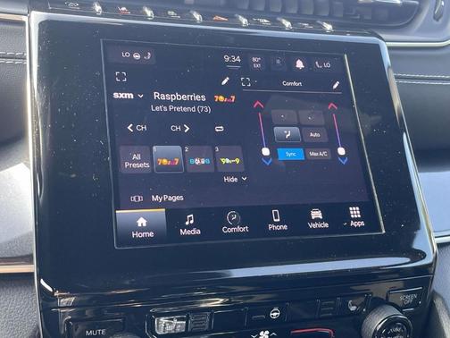 2022 Jeep Grand Cherokee L Laredo