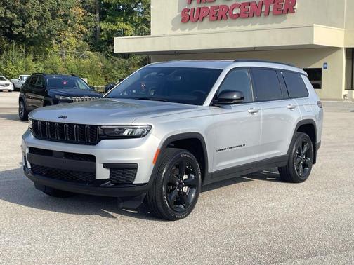 2022 Jeep Grand Cherokee L Laredo