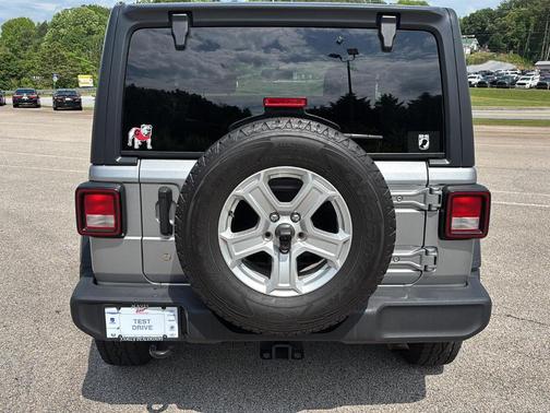 2020 Jeep Wrangler Sport