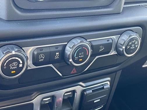 2020 Jeep Wrangler Sport