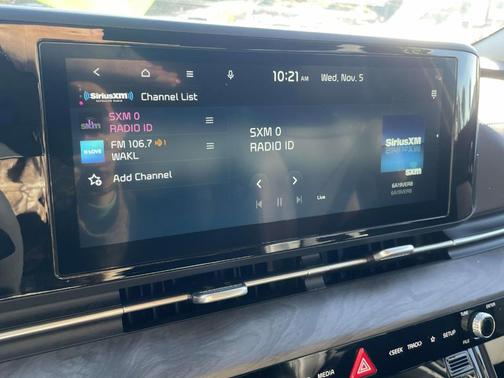 2024 Kia Carnival EX