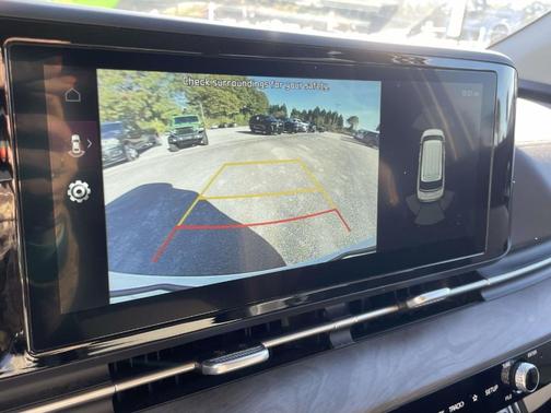 2024 Kia Carnival EX