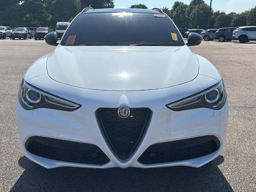 2022 Alfa Romeo Stelvio Veloce