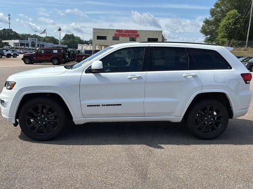 2018 Jeep Grand Cherokee Altitude
