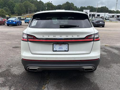 2022 Lincoln Nautilus Standard