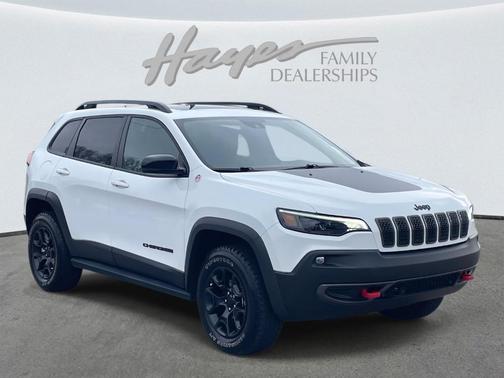 2023 Jeep Cherokee Trailhawk