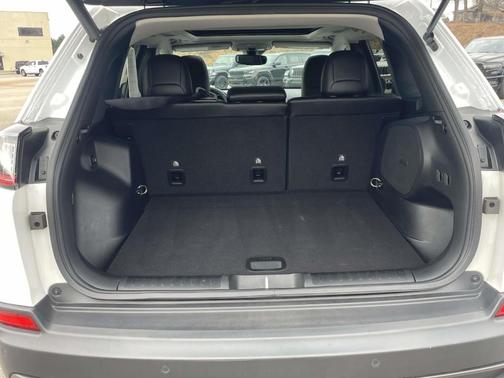 2023 Jeep Cherokee Trailhawk