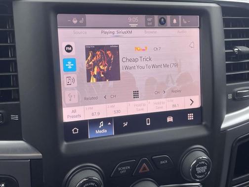 2022 RAM 1500 Classic SLT