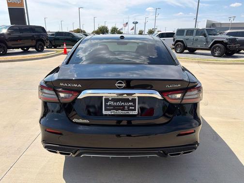 Super Black 2023 Nissan Maxima 3.5 Platinum