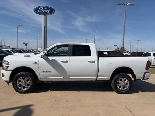 Bright White Clearcoat 2024 RAM 2500 LARAMIE