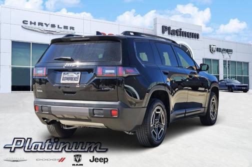 Diamond Black 2026 Jeep Cherokee LAREDO/LIMITED