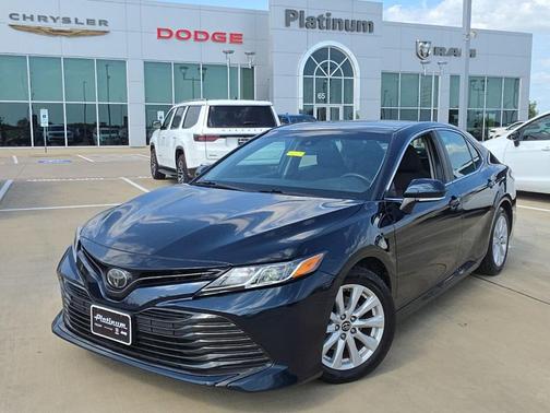 Aqua 2018 Toyota Camry LE