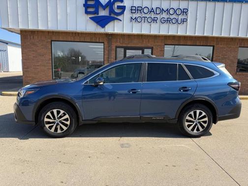 2022 Subaru Outback Premium