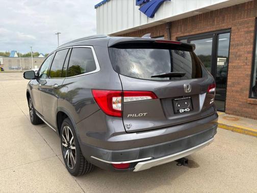 Gray 2021 Honda Pilot Elite