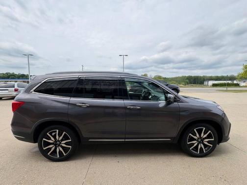Gray 2021 Honda Pilot Elite