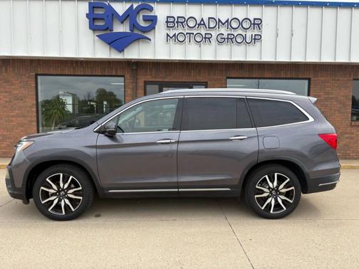 Gray 2021 Honda Pilot Elite
