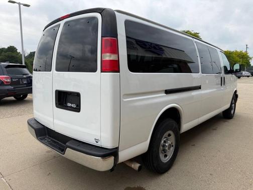 2016 GMC Savana 3500 LT w/1LT