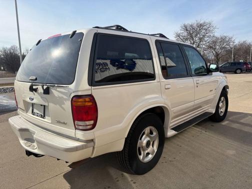 2000 Ford Explorer Limited