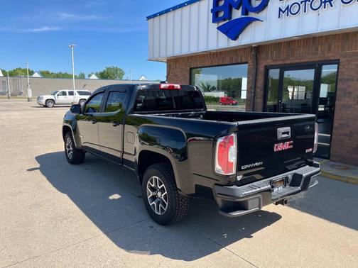 Black 2017 GMC Canyon SLE