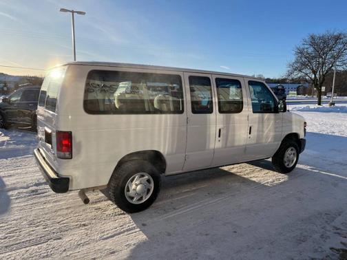 2013 Ford E350 Super Duty XL