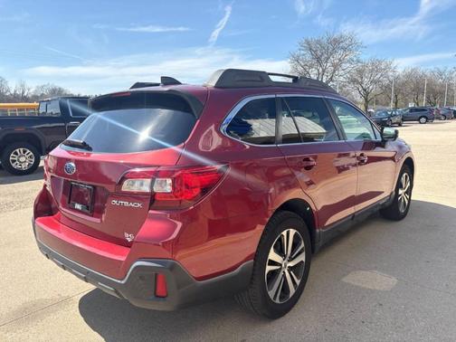 Crimson Red Pearl 2019 Subaru Outback 2.5i Limited