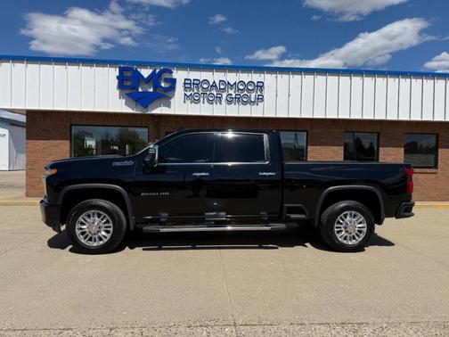 Black 2022 Chevrolet Silverado 2500 High Country