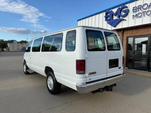 2007 Ford E350 Super Duty XLT