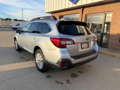 2018 Subaru Outback 2.5i Premium