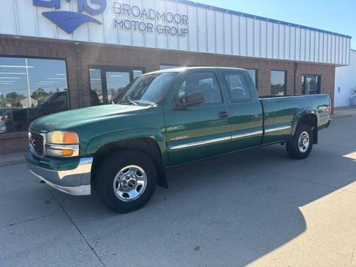 Green 1999 GMC Sierra 2500 SLE