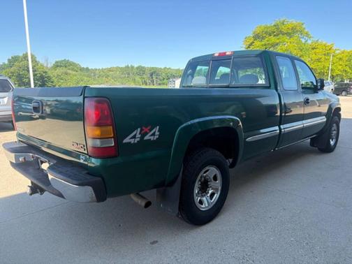 Green 1999 GMC Sierra 2500 SLE
