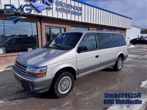 1992 Plymouth Grand Voyager LE