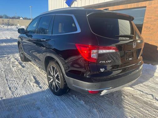 2020 Honda Pilot Touring 8-Passenger