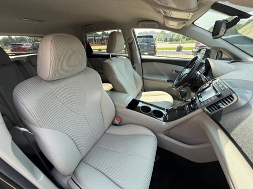 2015 Toyota Venza LE