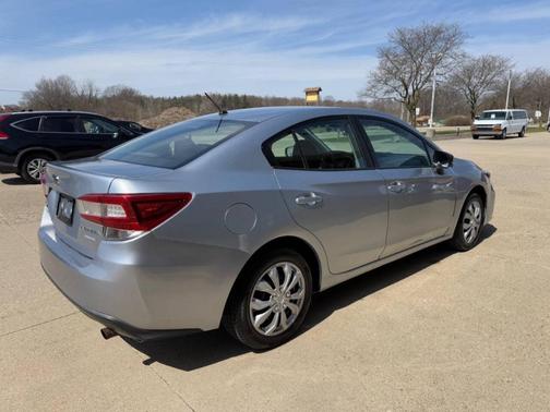 2018 Subaru Impreza 2.0i